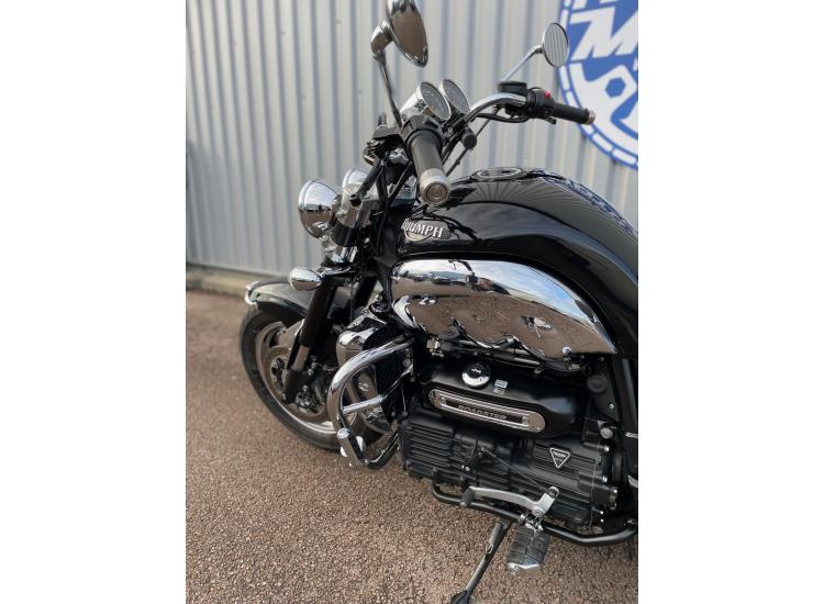 TRIUMPH Rocket III Classic