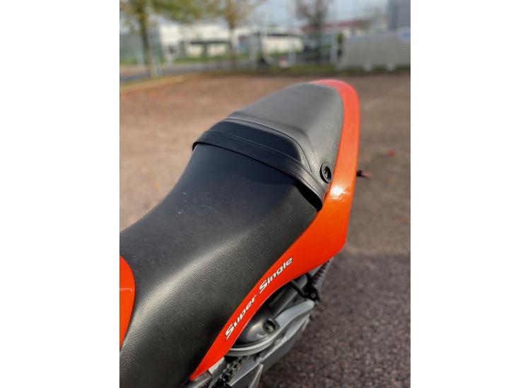 YAMAHA SZR 660