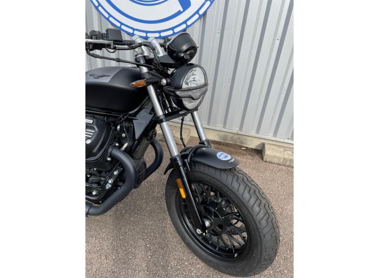 MOTO GUZZI V9 BOBBER