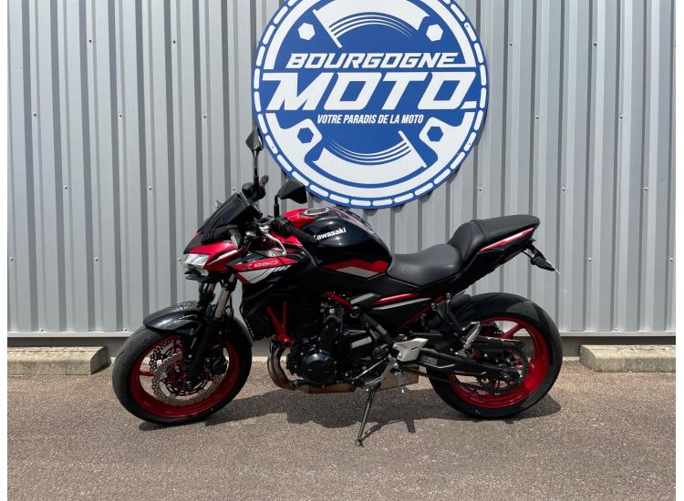 KAWASAKI Z 650 (47.5CV)