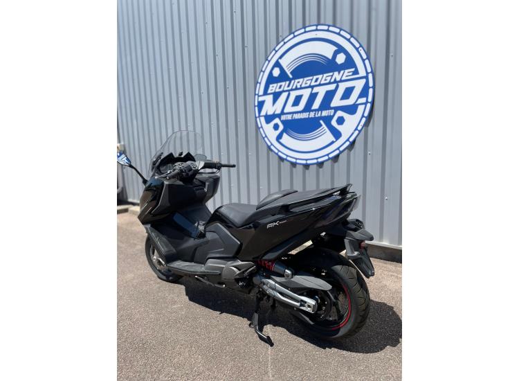 KYMCO AK 550