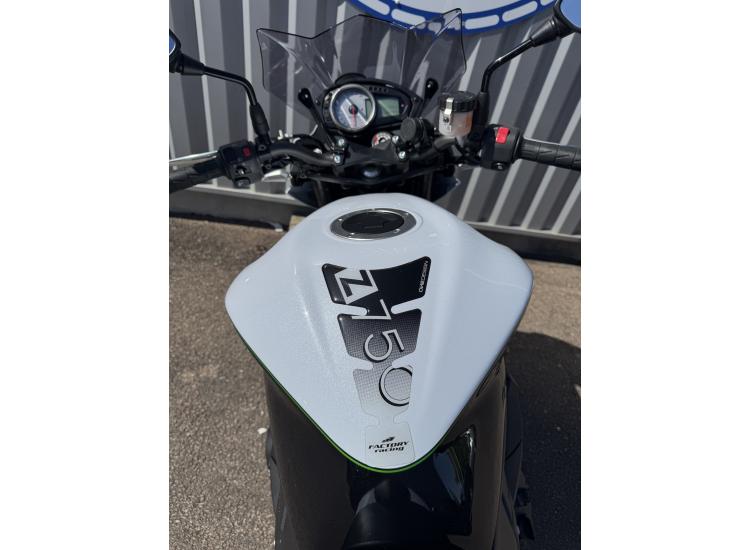 KAWASAKI Z 750
